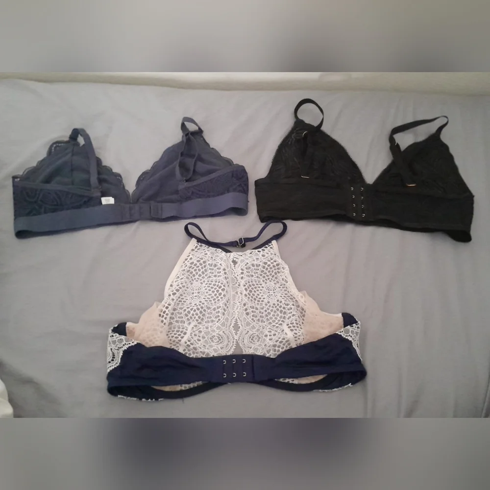 Victoria's Secret Lace Bralette Trio - Black, Navy, and White - Picture 2 of 8